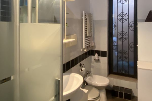 bagno della casa vacanza una Giraffa a Roma